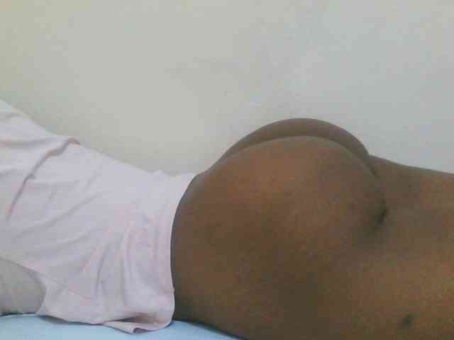 Hotdiva43 webcam