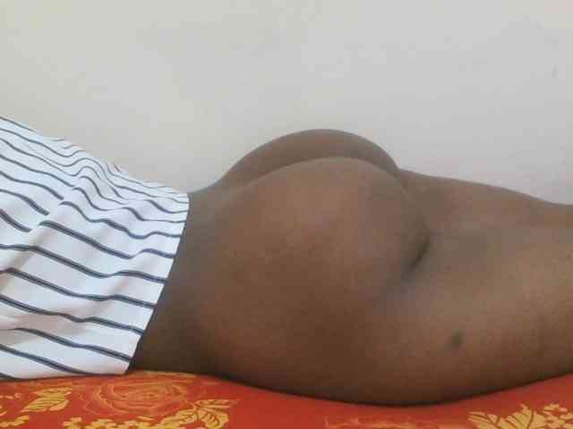 Hotdiva43 webcam