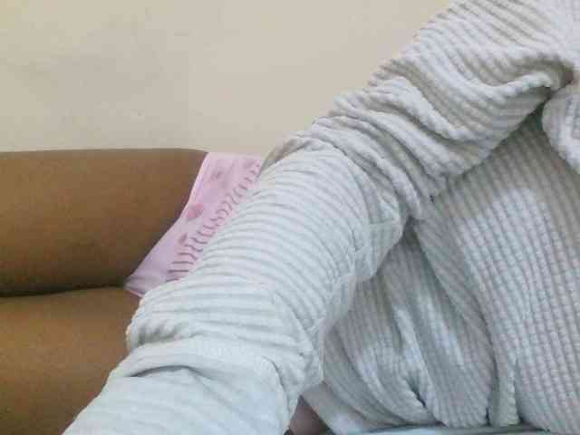 Hotdiva43 webcam