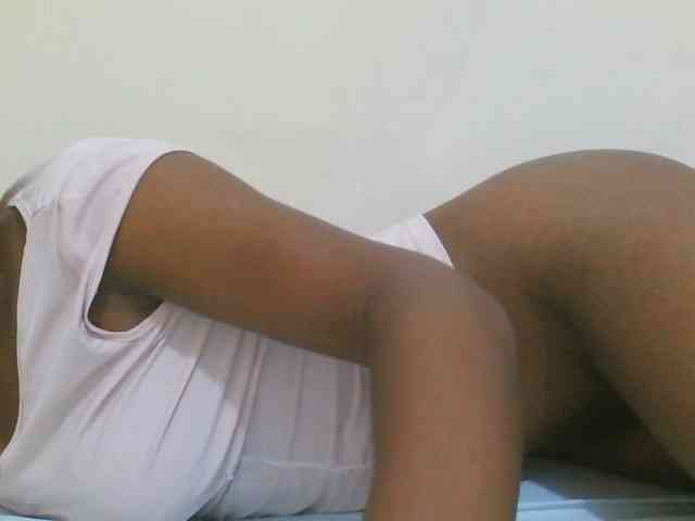 Hotdiva43 webcam