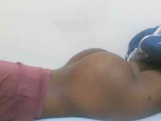 Hotdiva43 webcam