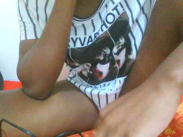Hotdiva43 webcam