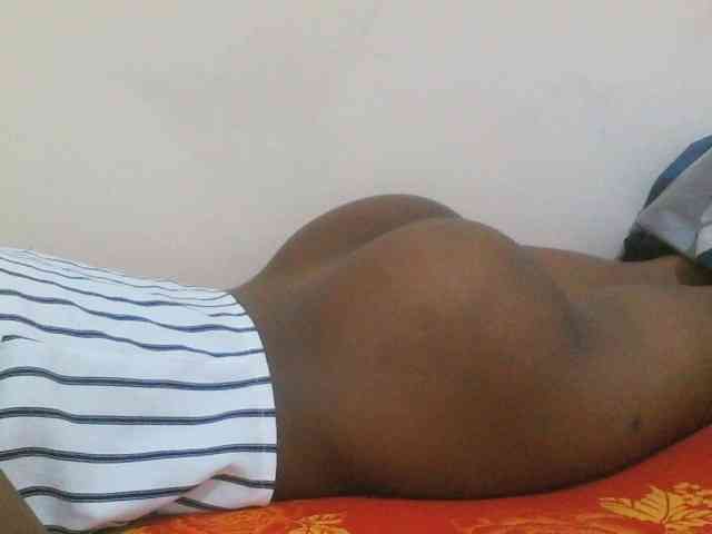 Hotdiva43 webcam