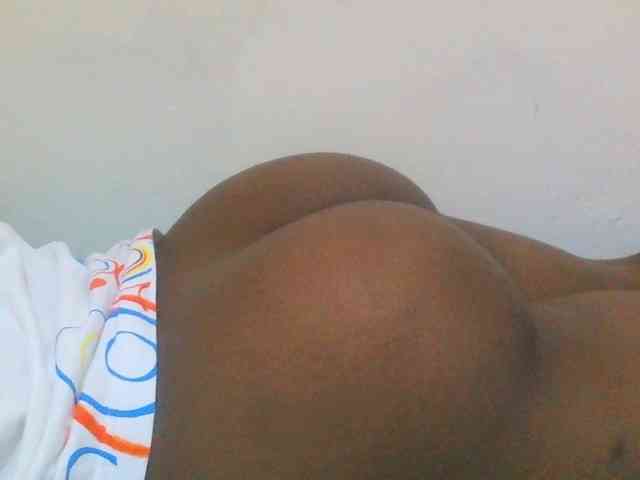 Hotdiva43 webcam