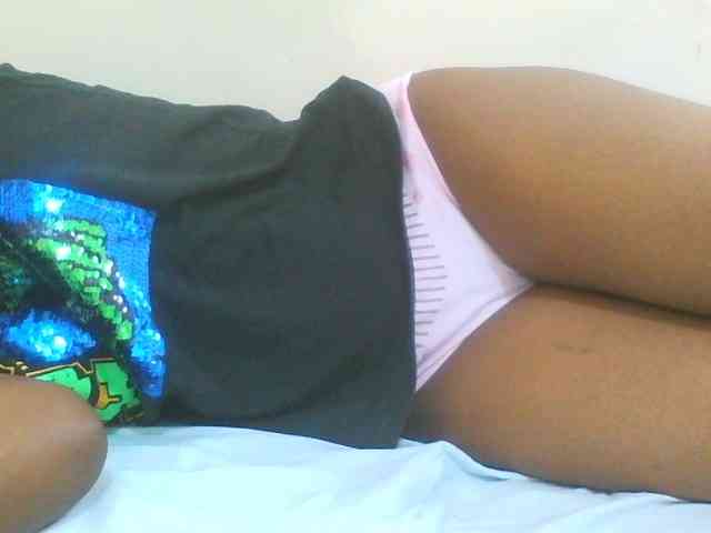 Hotdiva43 webcam