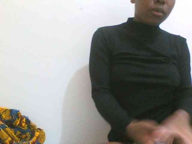 Hotdiva43 webcam