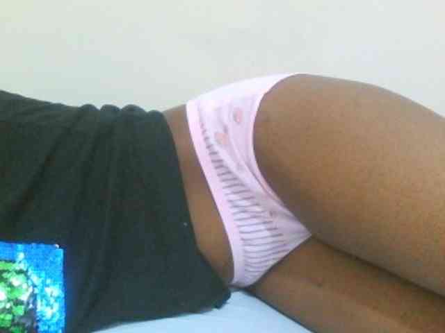 Hotdiva43 webcam