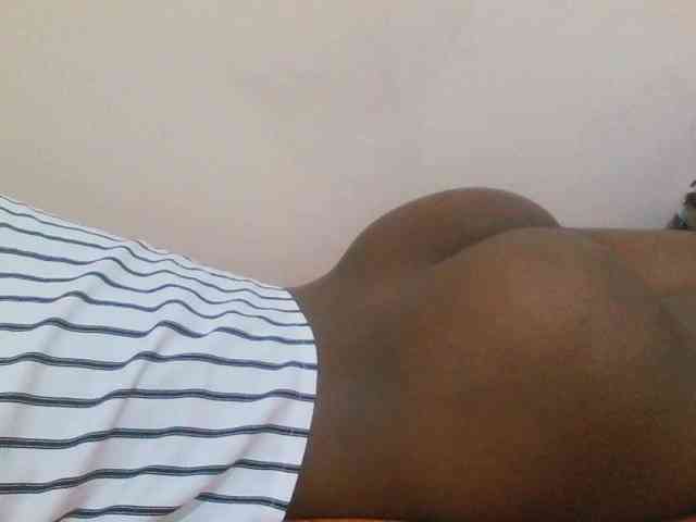 Hotdiva43 webcam
