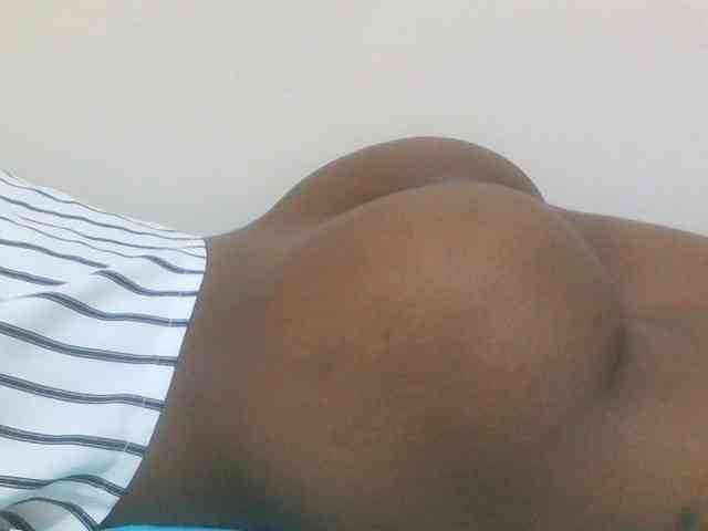 Hotdiva43 webcam