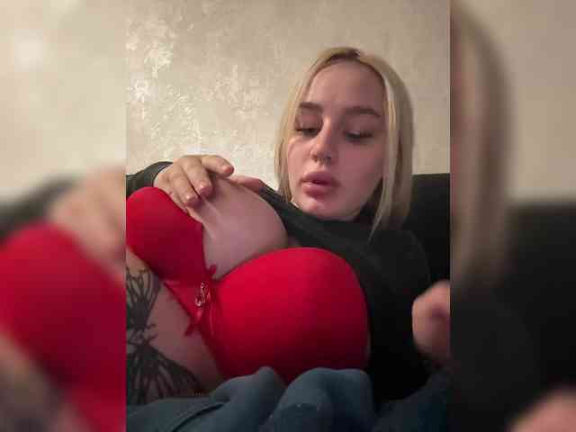 nude videochat Ksunya19
