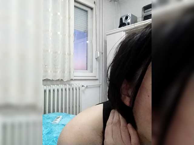 milf44milf's BongaCams show and profile