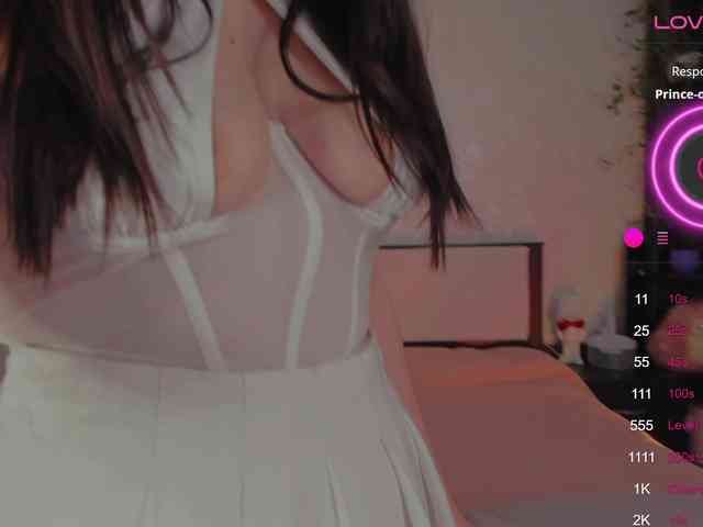 ariellaallure webcam