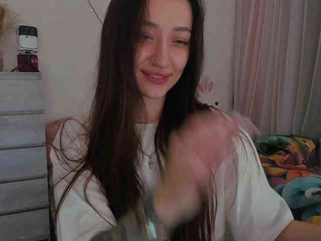 ariellaallure webcam