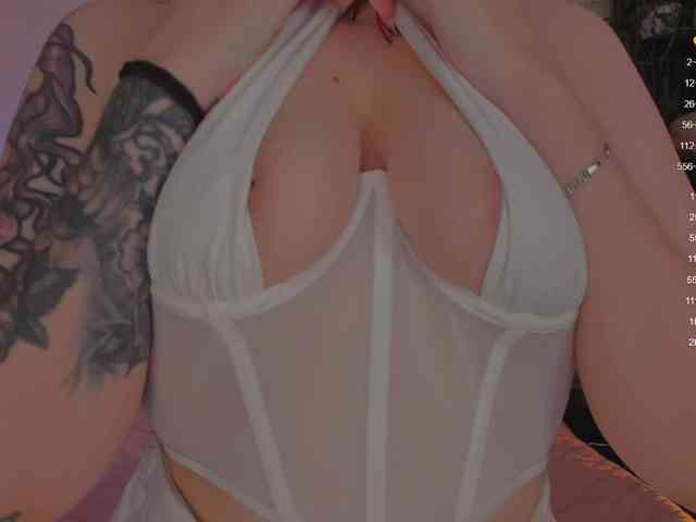 ariellaallure webcam