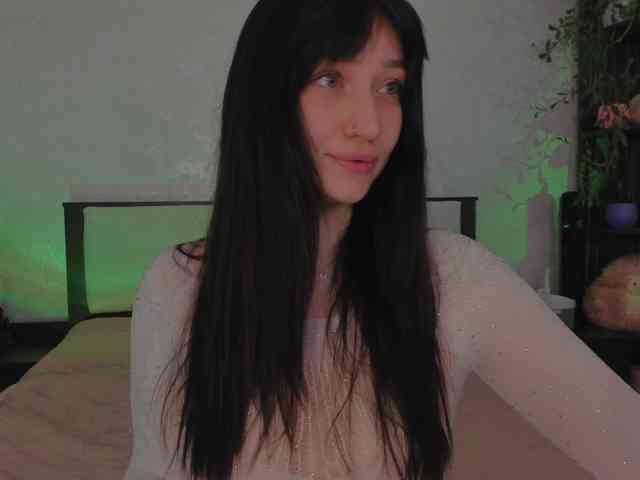 ariellaallure webcam