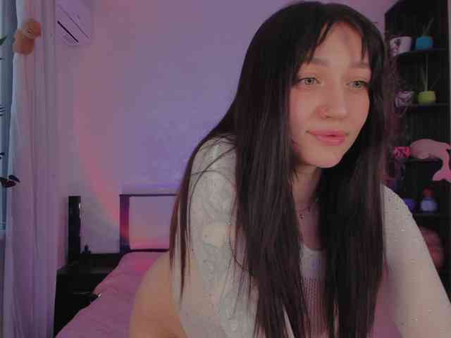 ariellaallure webcam