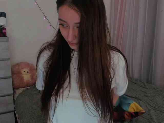 ariellaallure webcam