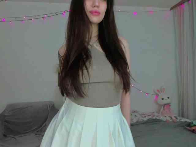 ariellaallure webcam