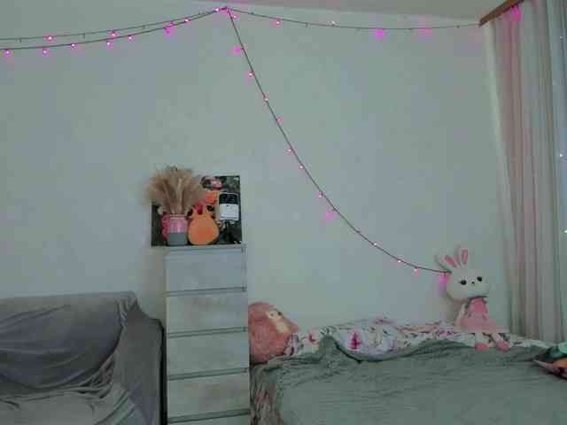 ariellaallure webcam