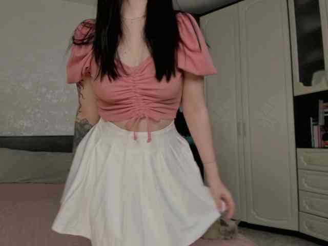ariellaallure webcam