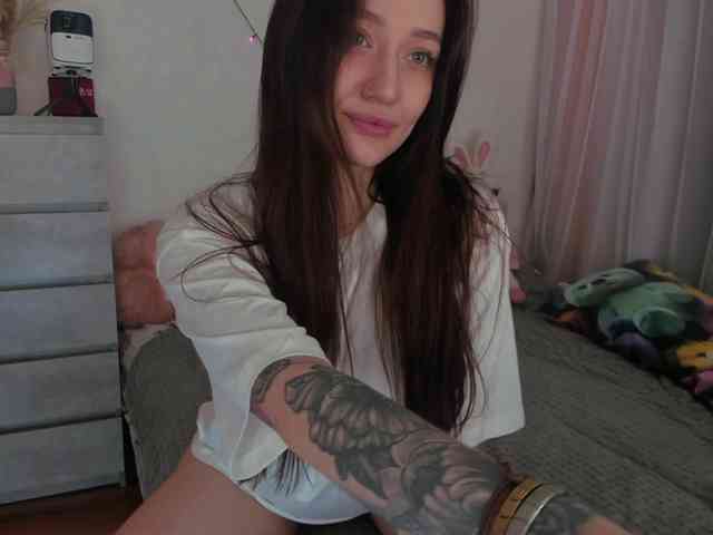 strip chat room Ariellaallure