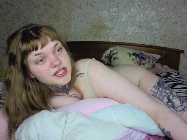betty-moon webcam