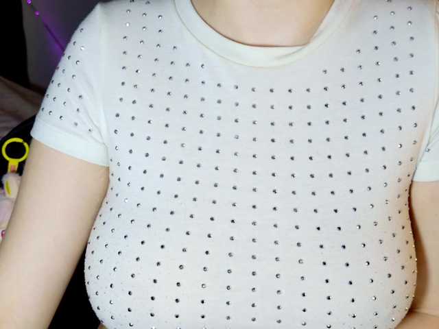 sweety-kittyy's BongaCams show and profile