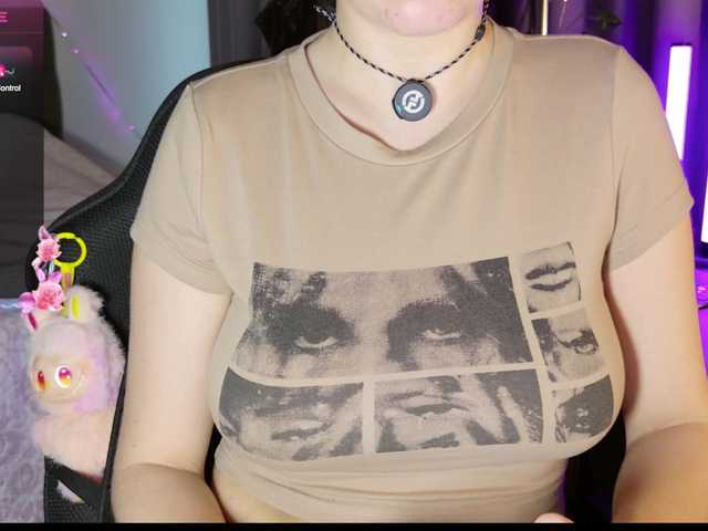 sweety-kittyy's BongaCams show and profile