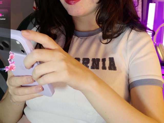 sweety-kittyy's BongaCams show and profile