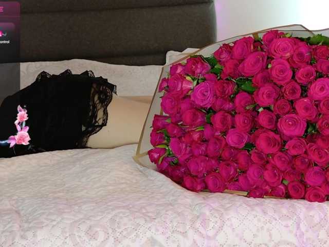 sweety-kittyy's BongaCams show and profile