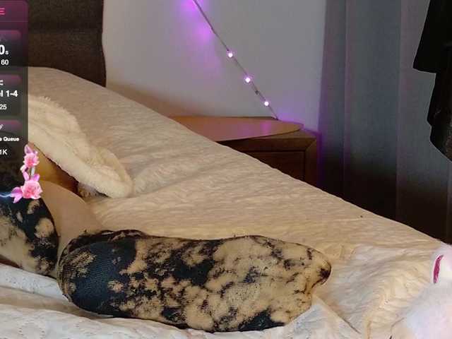 sweety-kittyy's BongaCams show and profile