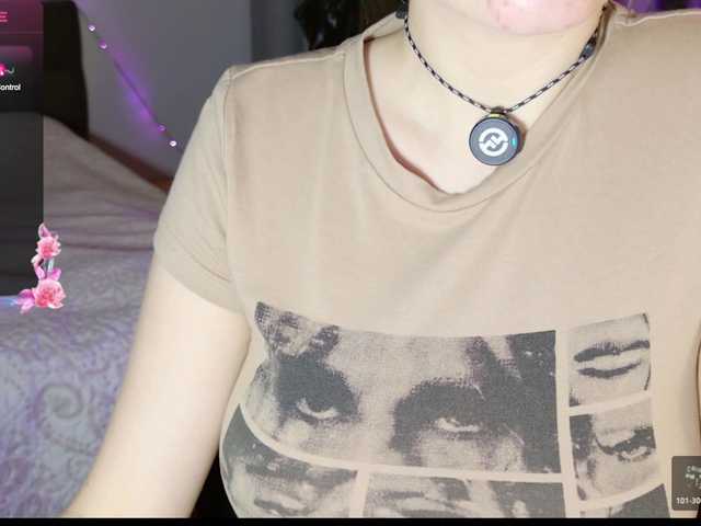 sweety-kittyy's BongaCams show and profile