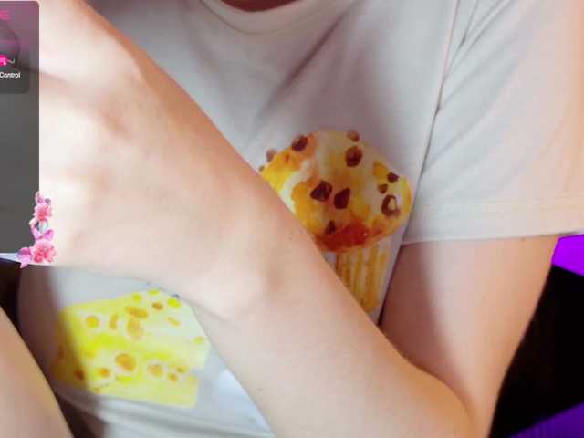 sweety-kittyy's BongaCams show and profile