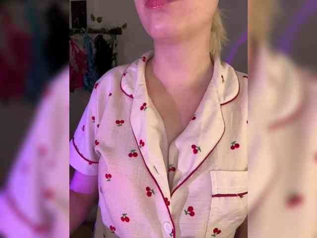 sweety-kittyy webcam