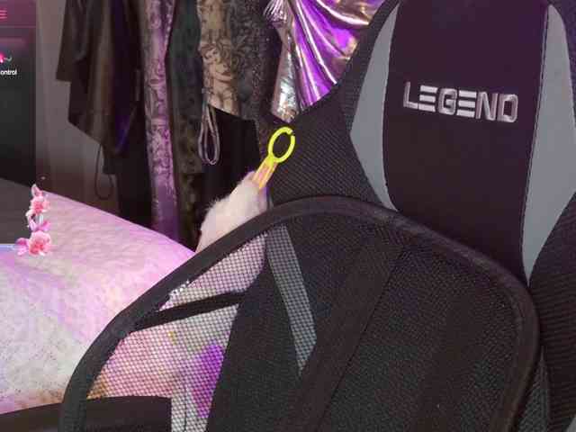 sweety-kittyy webcam