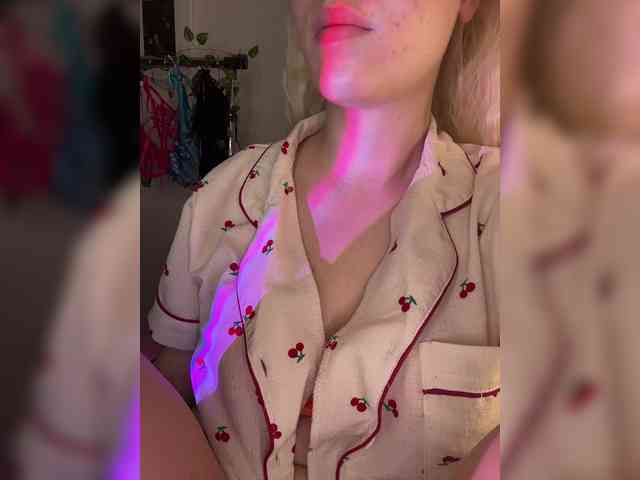 sweety-kittyy webcam