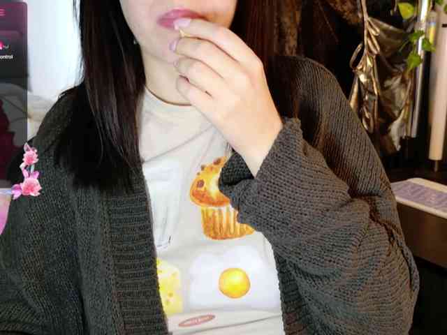 sweety-kittyy webcam