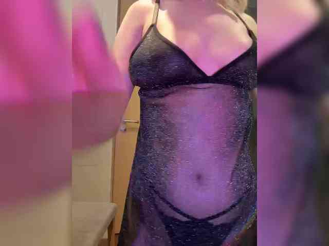 sweety-kittyy webcam