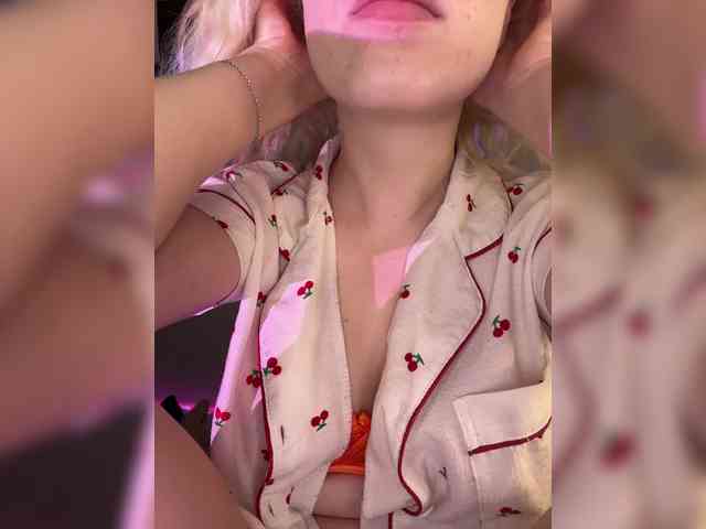 sweety-kittyy webcam