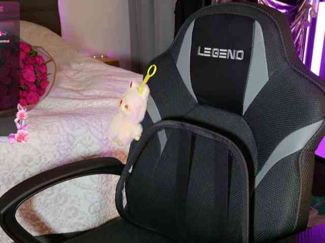 sweety-kittyy webcam