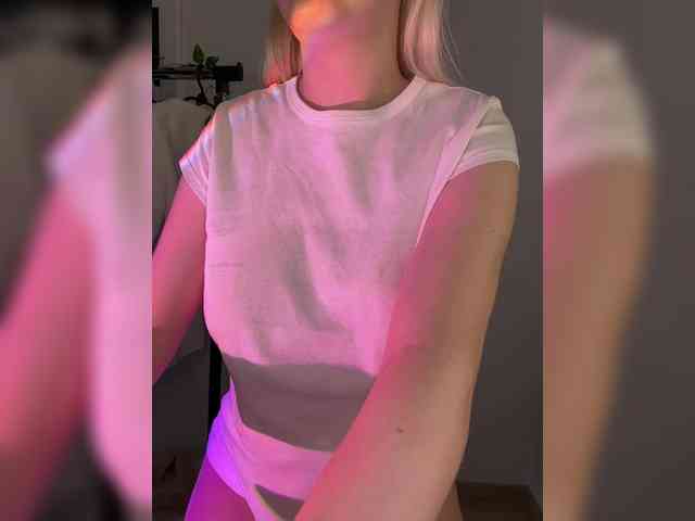 sweety-kittyy webcam