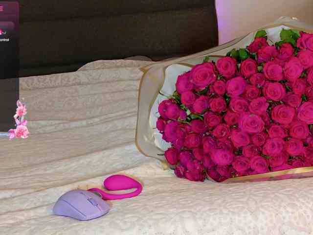 sweety-kittyy webcam