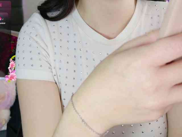 sweety-kittyy webcam