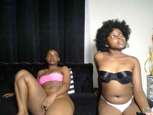 SexyEbonyZ webcam