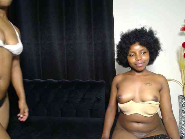 SexyEbonyZ webcam