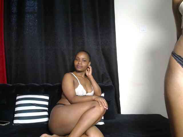 SexyEbonyZ webcam