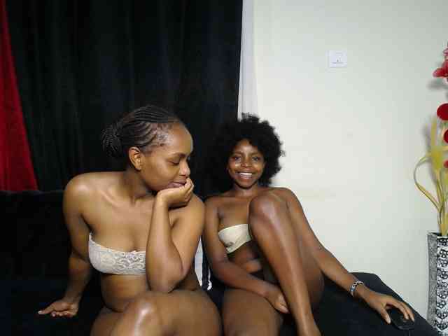 SexyEbonyZ webcam
