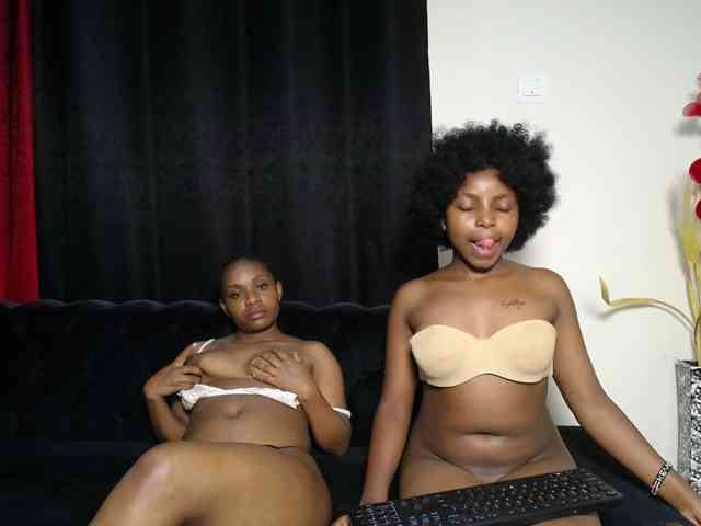 SexyEbonyZ webcam