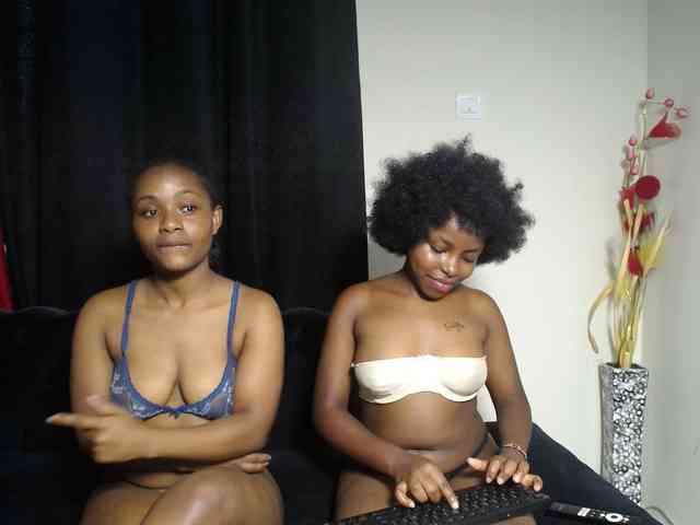 SexyEbonyZ webcam