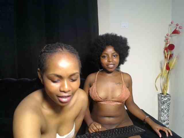 SexyEbonyZ webcam